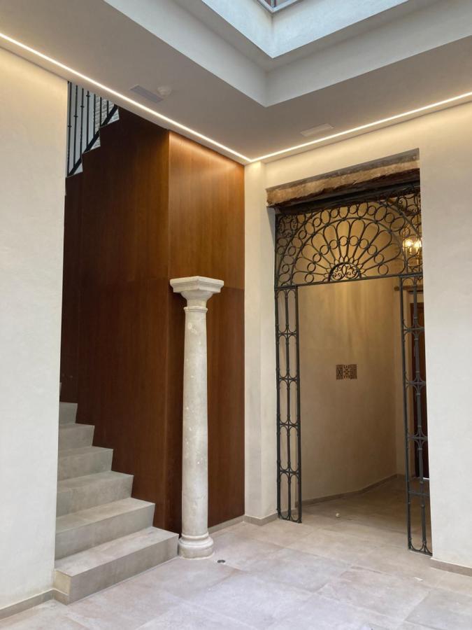 Aparthotel Casa Senorial Del Siglo XVIII Sewilla Zewnętrze zdjęcie