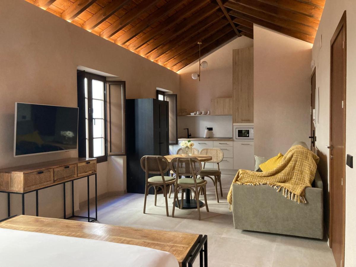 Aparthotel Casa Senorial Del Siglo XVIII Sewilla Zewnętrze zdjęcie