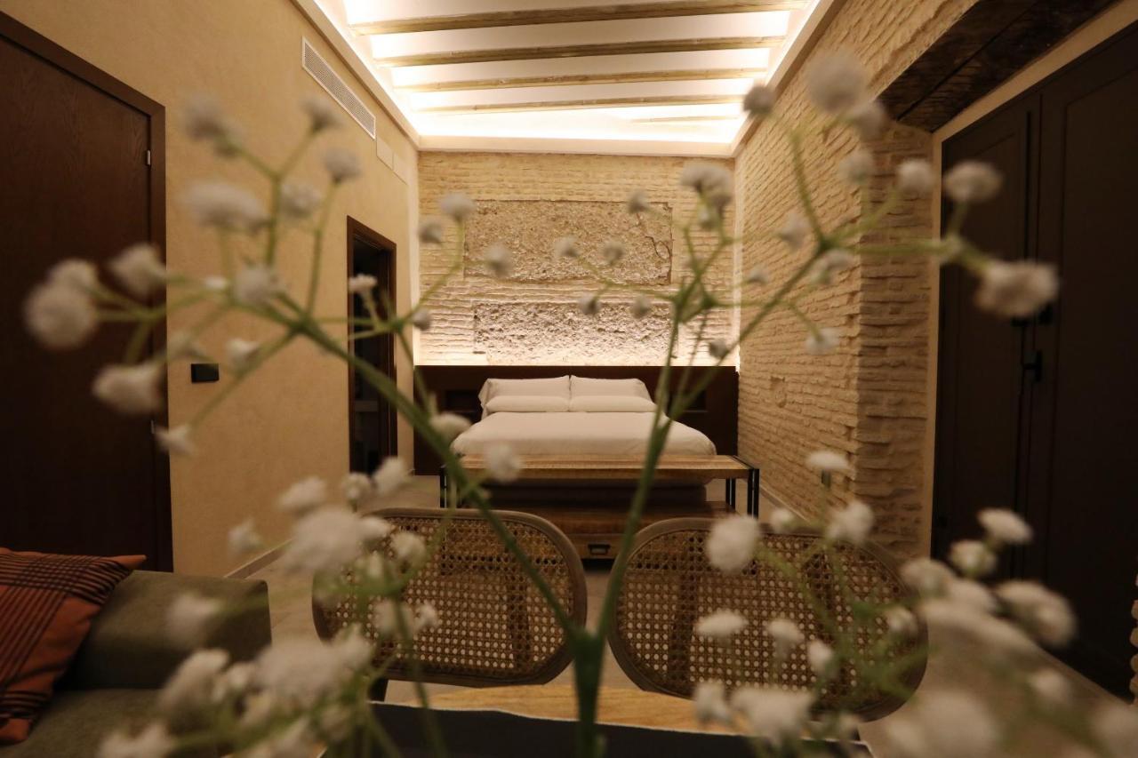 Aparthotel Casa Senorial Del Siglo XVIII Sewilla Zewnętrze zdjęcie