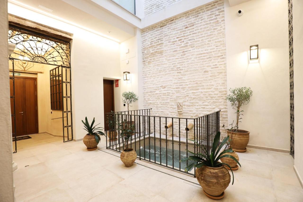 Aparthotel Casa Senorial Del Siglo XVIII Sewilla Zewnętrze zdjęcie