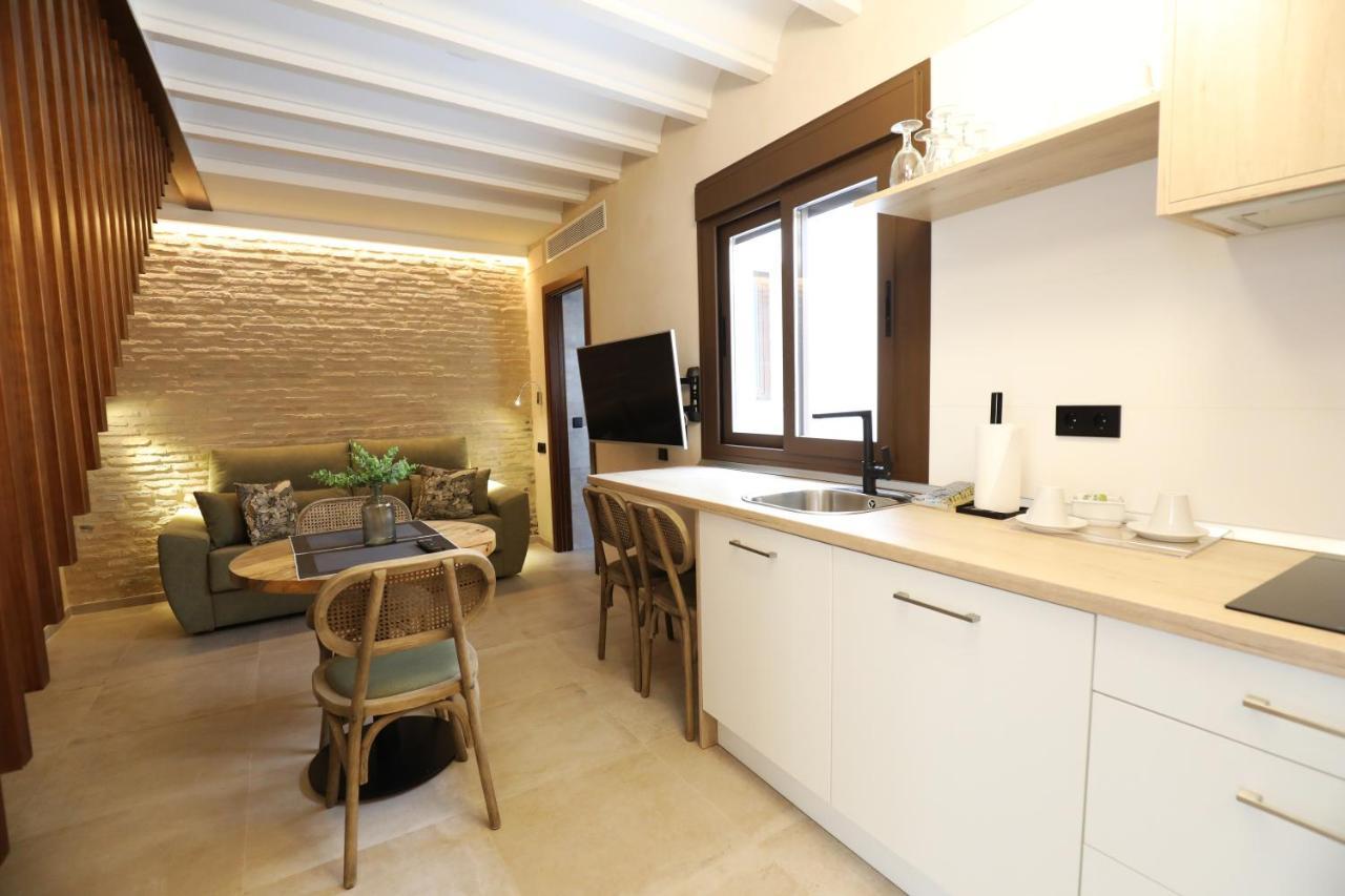 Aparthotel Casa Senorial Del Siglo XVIII Sewilla Zewnętrze zdjęcie